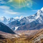 Bên Rặng Tuyết Sơn